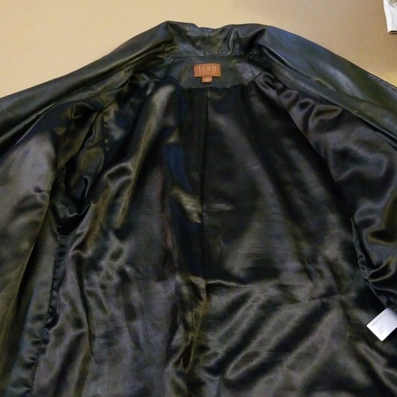 Leather jacket - Picture 2 of 3